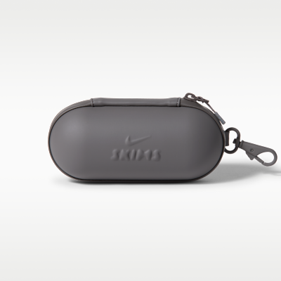 【新品未使用】NikeSKIMS サングラスケース NikeSKIMS Women's Hardshell Glasses Case. Nike.com